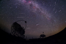 Perseidas en el ORM con los telescopios MAGIC durante la noche del 11 al 12 de agosto de 2016. Crédito: Daniel López/IAC